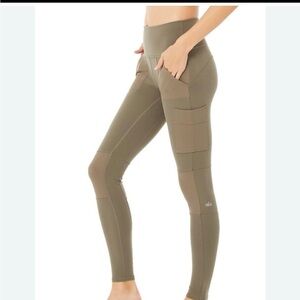 ALO Yoga Cargo Pants XS